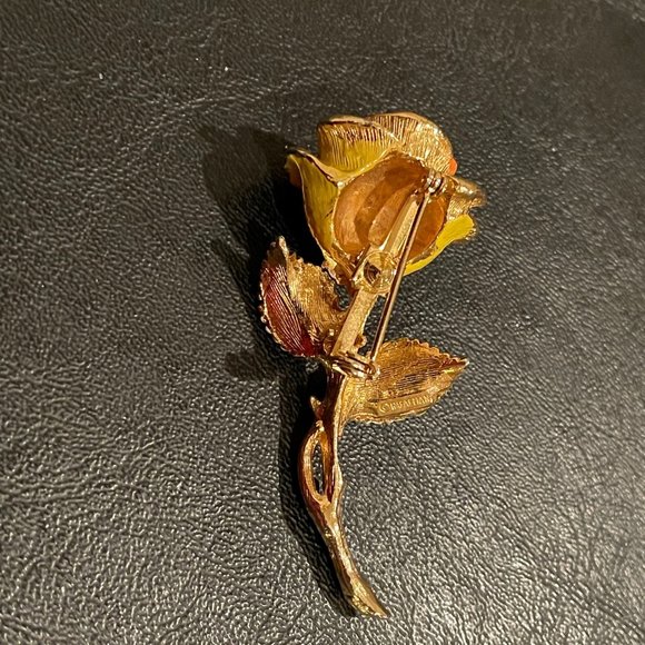 Vintage Carolyn Rafaelian enamel yellow rose pin - Picture 4 of 6